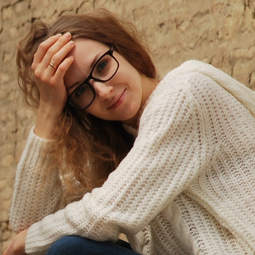 Үйленген әйелдер порно фотоларды көреді