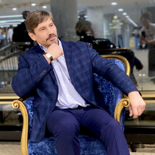 Денис Плющик