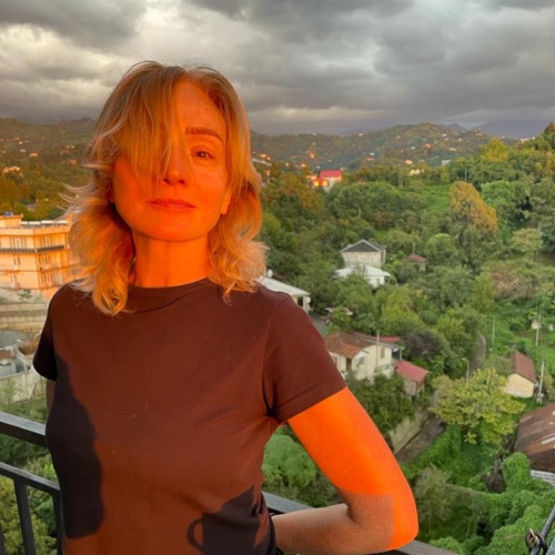 Нана Курбет