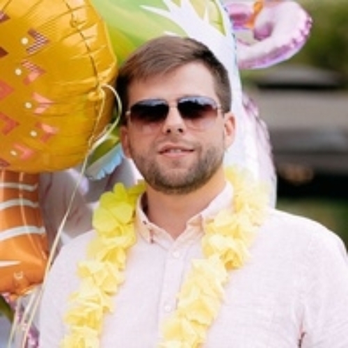 Александр Медведев