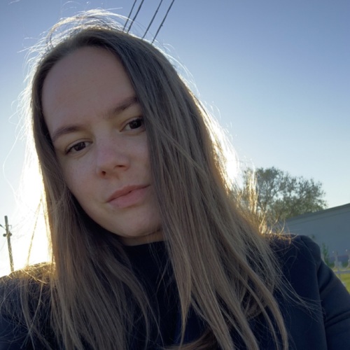 Влада Камилова