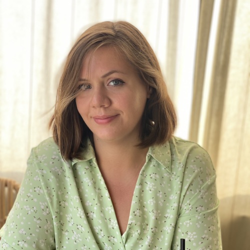 Alina Tsakher
