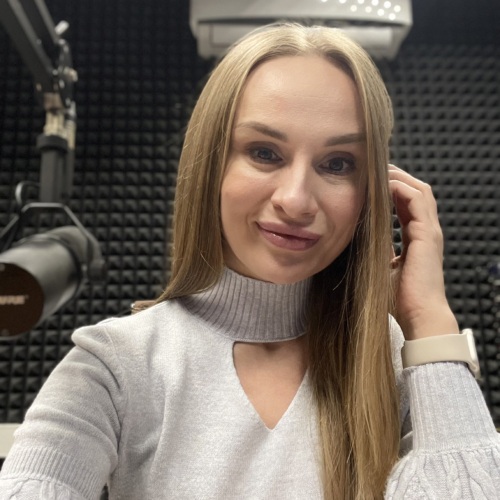 Ева Комиссарова