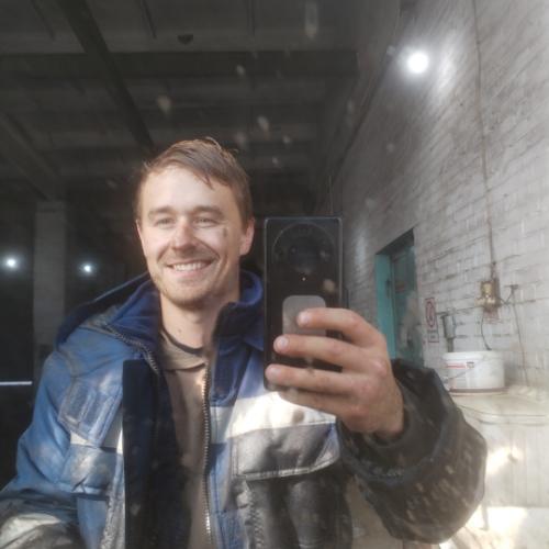 Максим Матвеенко