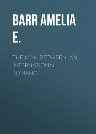 Обложка книги «The Man Between: An International Romance»