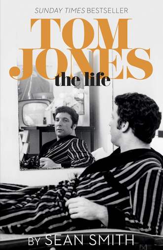 Sean  Smith. Tom Jones - The Life