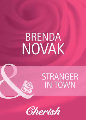 Brenda  Novak. Stranger in Town