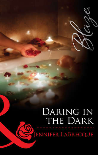 JENNIFER  LABRECQUE. Daring in the Dark