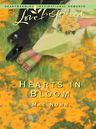 Mae Nunn. Hearts In Bloom