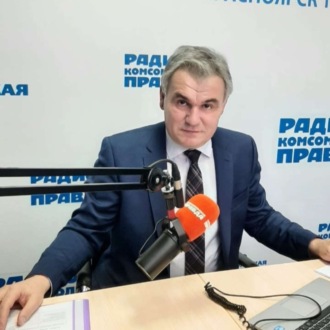 Обложка книги «"О главном": в Красноярске на базе Службы стройнадзора открылся информационный центр для дольщиков»