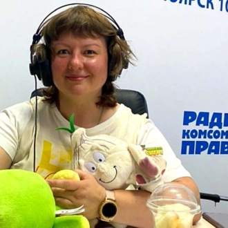 Обложка книги «Планерка с покупателями: Как готовятся к новому учебному году в гастрономах "Красный Яр"»