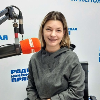 Обложка книги «Женский голос: в гостях у Ольги Тепляшиной депутат законодательного собрания края Елена Пензина»