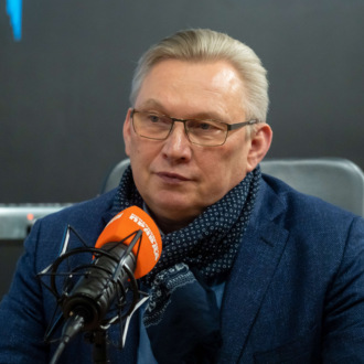 Обложка книги «Автомобиль: роскошь или все-таки средство передвижения?»