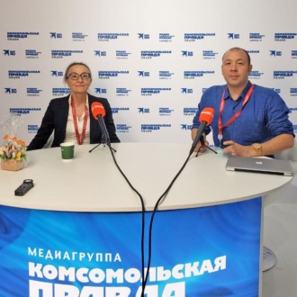 Обложка книги «Частные детские сады и уход за пожилыми: что такое социальное предпринимательство и кто им занимается»