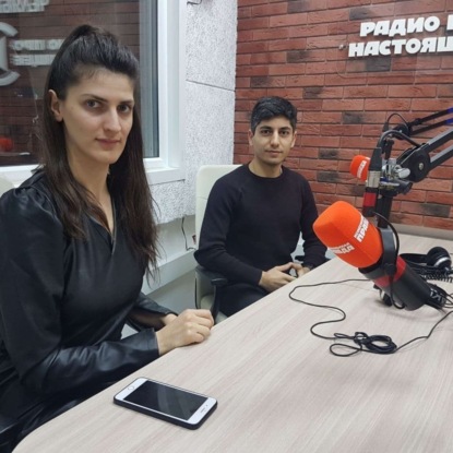 Какие традиции помогают армянской молодежи сохранить национальную идентичность?