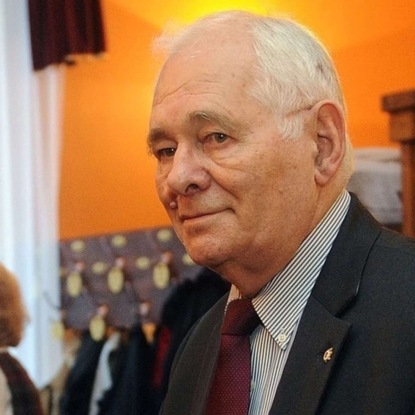 Леонид Рошаль: Стабилизация должна наступить не завтра и не послезавтра. Ответить на этот вопрос можно будет через месяц - полтора. Живите спокойно - без истерик и без паники