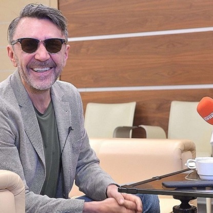 Сергей Шнуров дает прикурить российской политике