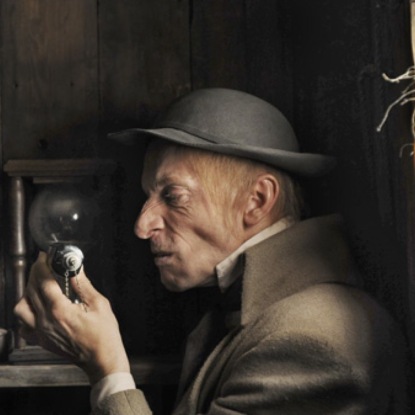 25. "Вот здесь распишитесь": что значит быть Фаустом (и Мефистофелем)?