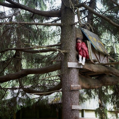 Есть ли жизнь в палатке? — подкаст «Летней школы» о том, как провести месяц в лесу