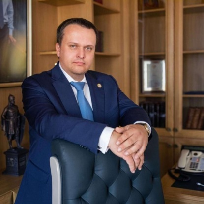 Губернатор Новгородской области Андрей Никитин: «Государству стоит дать творческим профессиям и народным промыслам те же льготы, что и программистам»