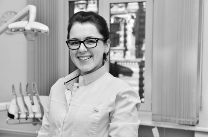 Стоматолог Виктория Артеменко