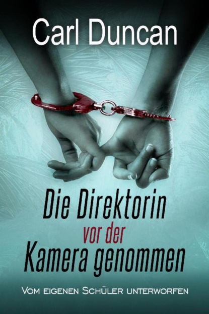 Die Direktorin vor der Kamera genommen
