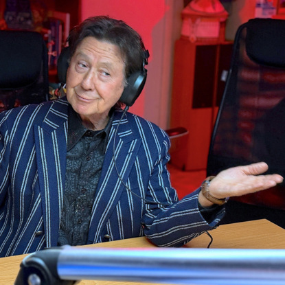 Певец Альберт Асадуллин, заслуженный артист РСФСР, народный артист Татарстана в гостях у МОТОРАДИО.