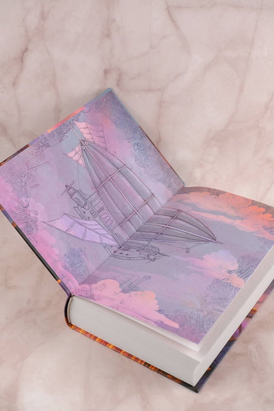 Изображение бумажной книги