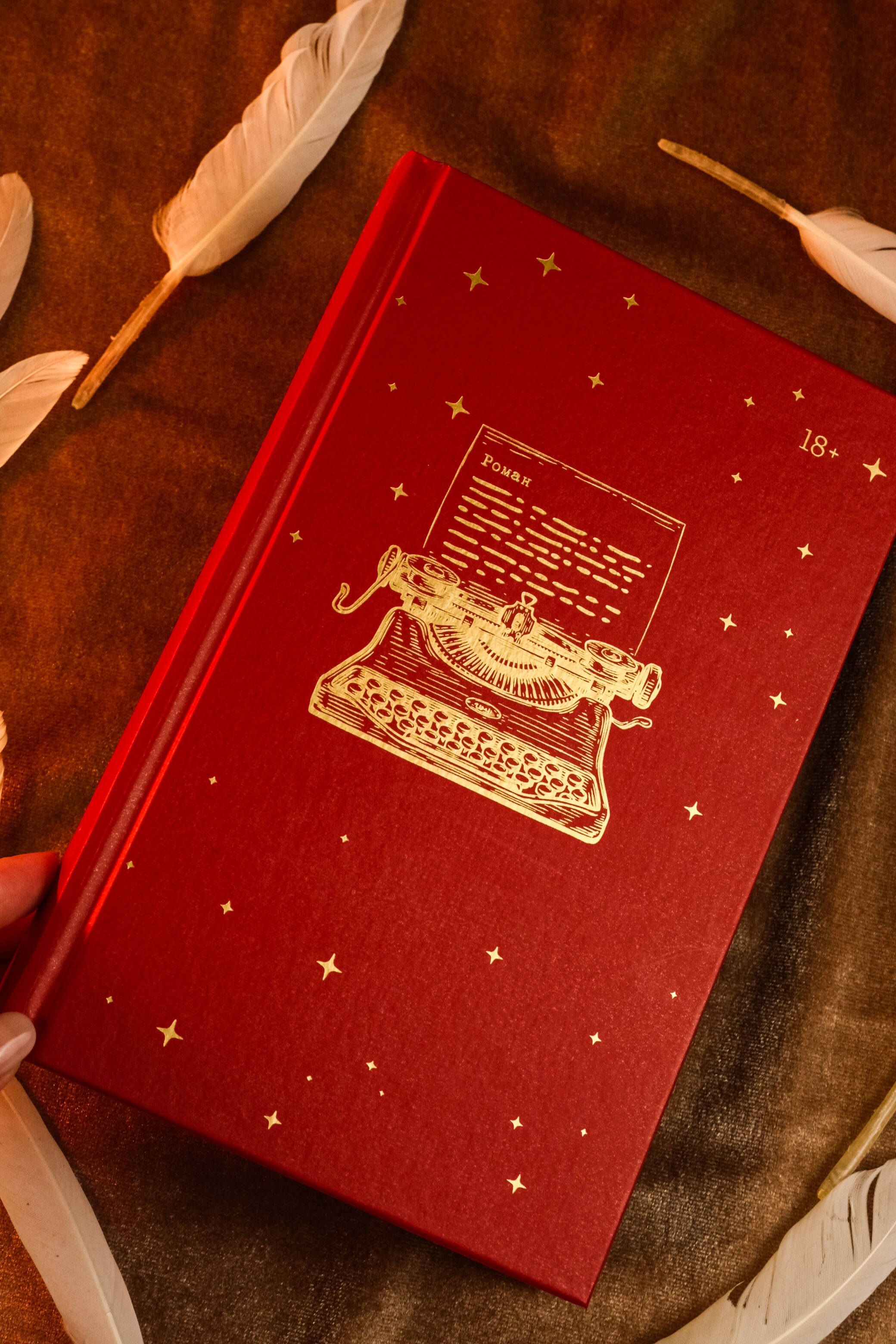 Изображение бумажной книги
