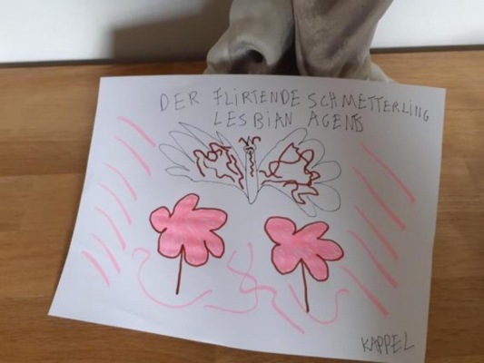 The lesbian Agents: Der flirtende Schmetterling / Flirtende Probleme (US Flirty deadly Butterfly flirty Trouble)
