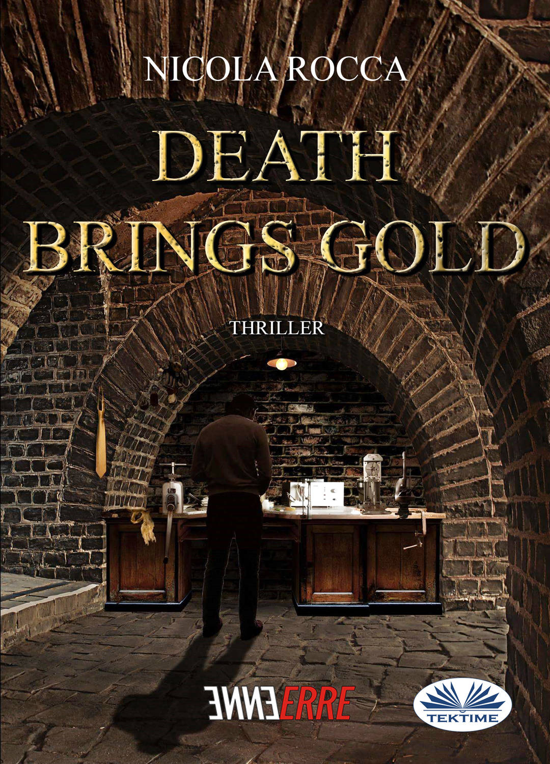 Обложка книги «Death Brings Gold»
