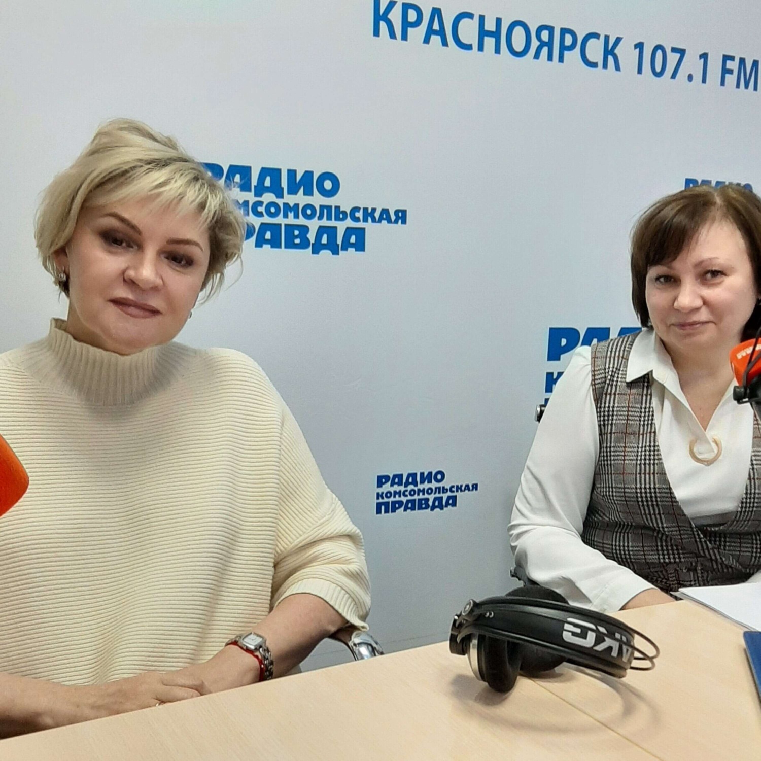 Обложка книги «Уроки финансовой грамотности: Новости налогового законодательства и старт декларационной кампании»