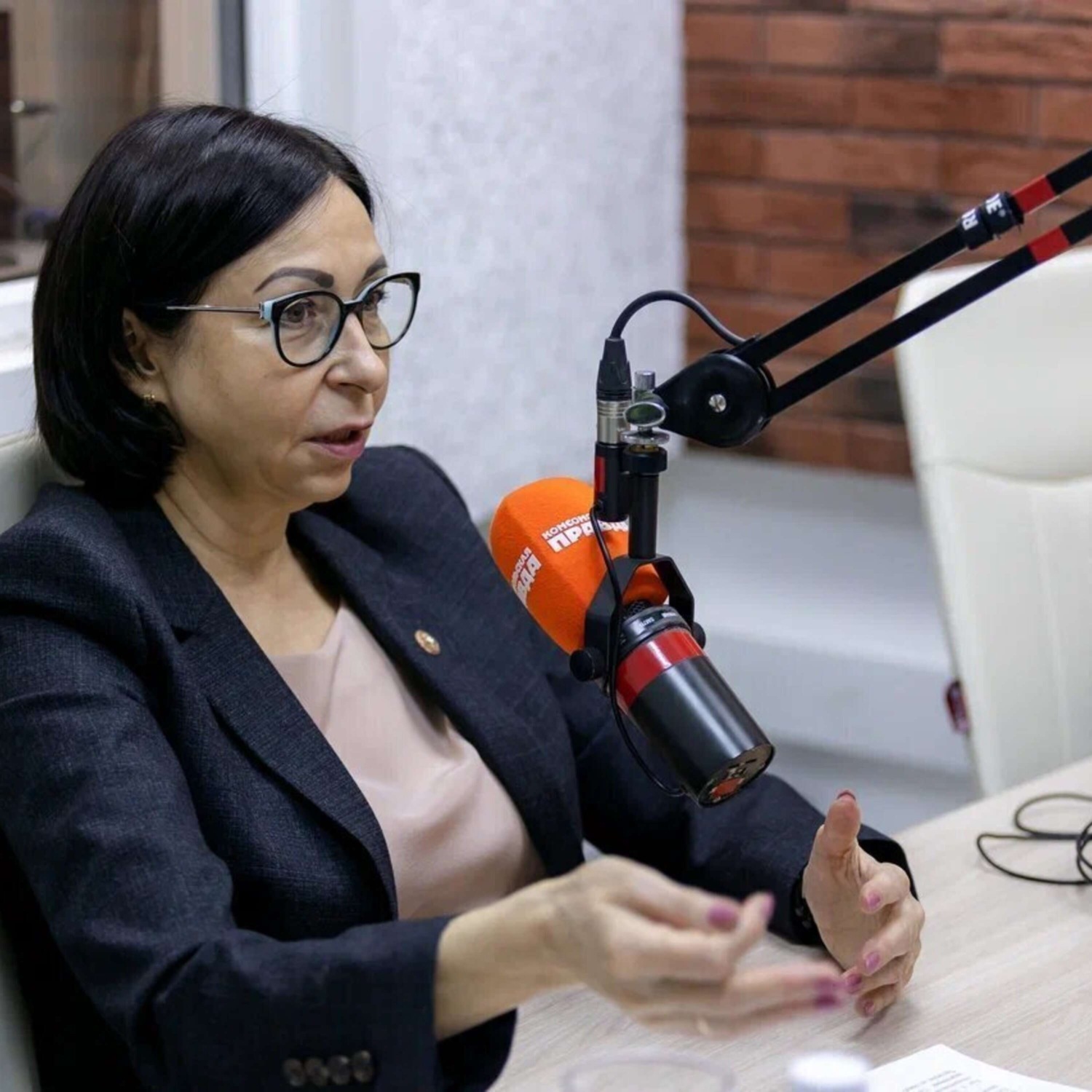 Обложка книги «Наталья Котова - о Комсомольском проспекте: "Никто заранее не хотел сделать плохо. Цель была одна - снизить аварийность"»