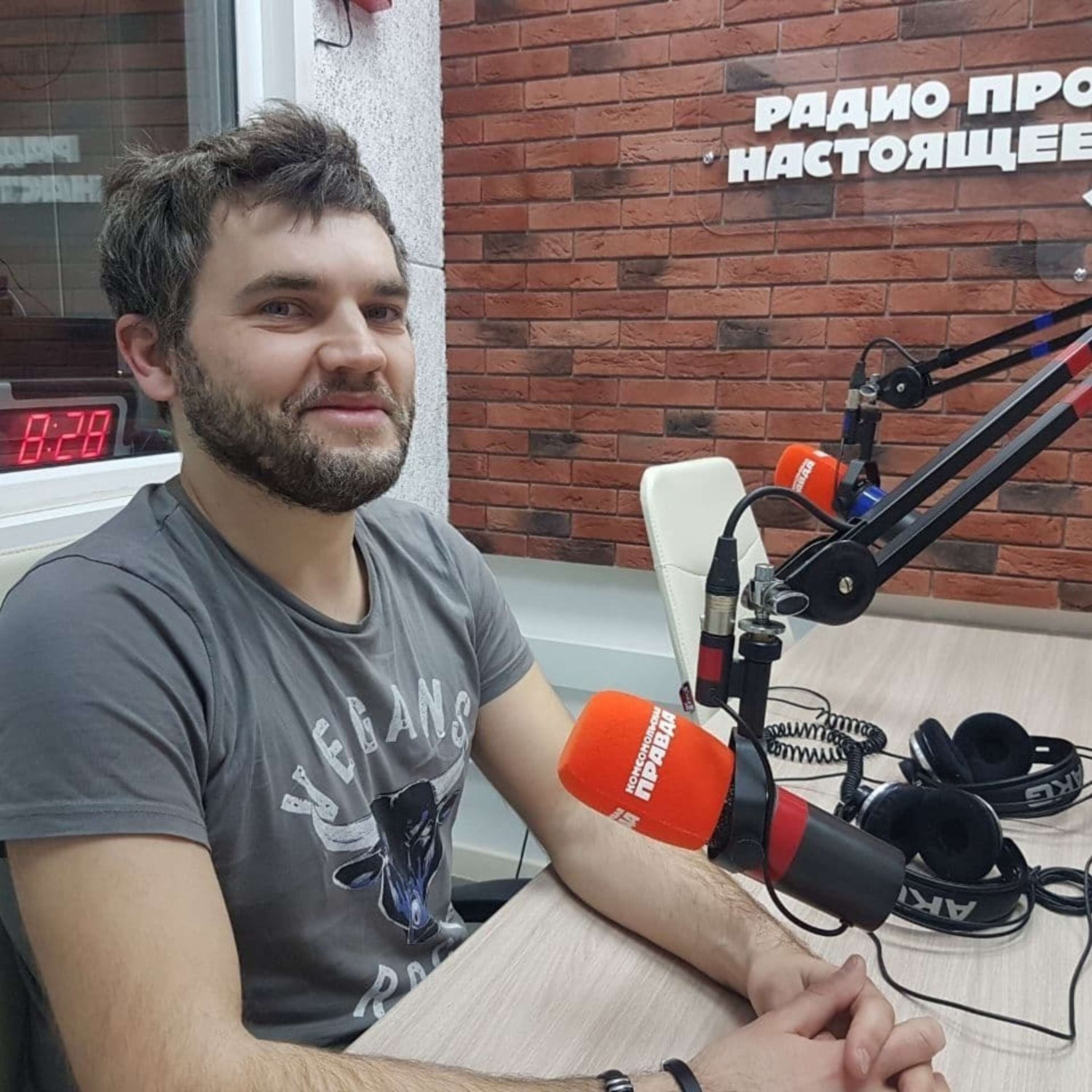 Обложка книги «Платные парковки или знак эвакуации? Что делать с перегруженностью улицы Карла Маркса в Челябинске»