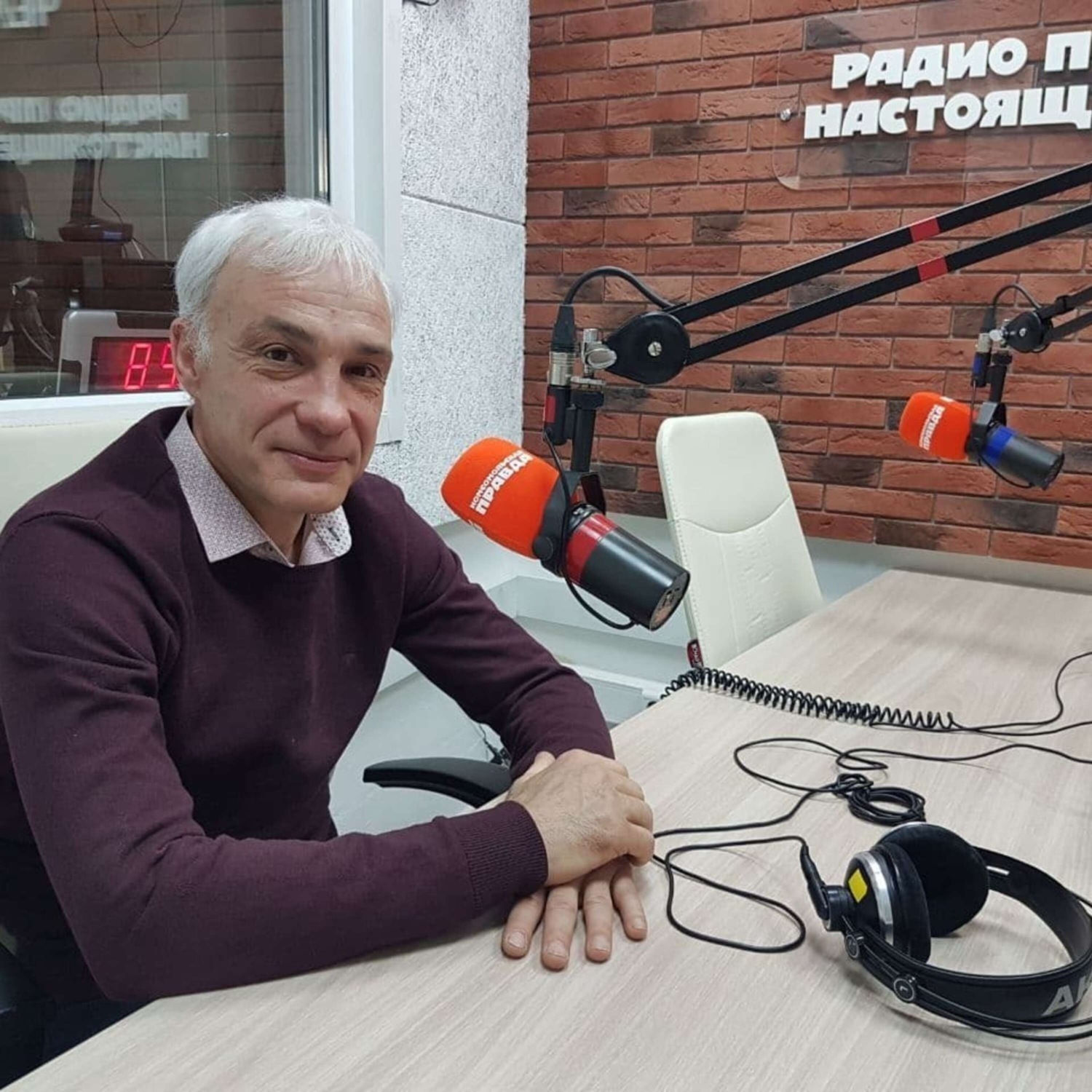 Обложка книги «Отдел кадров. Дмитрий Усачёв, ЧелябГЭТ: "За последние два года мы индексировали заработную плату на предприятии дважды - на 10% и 15%"»
