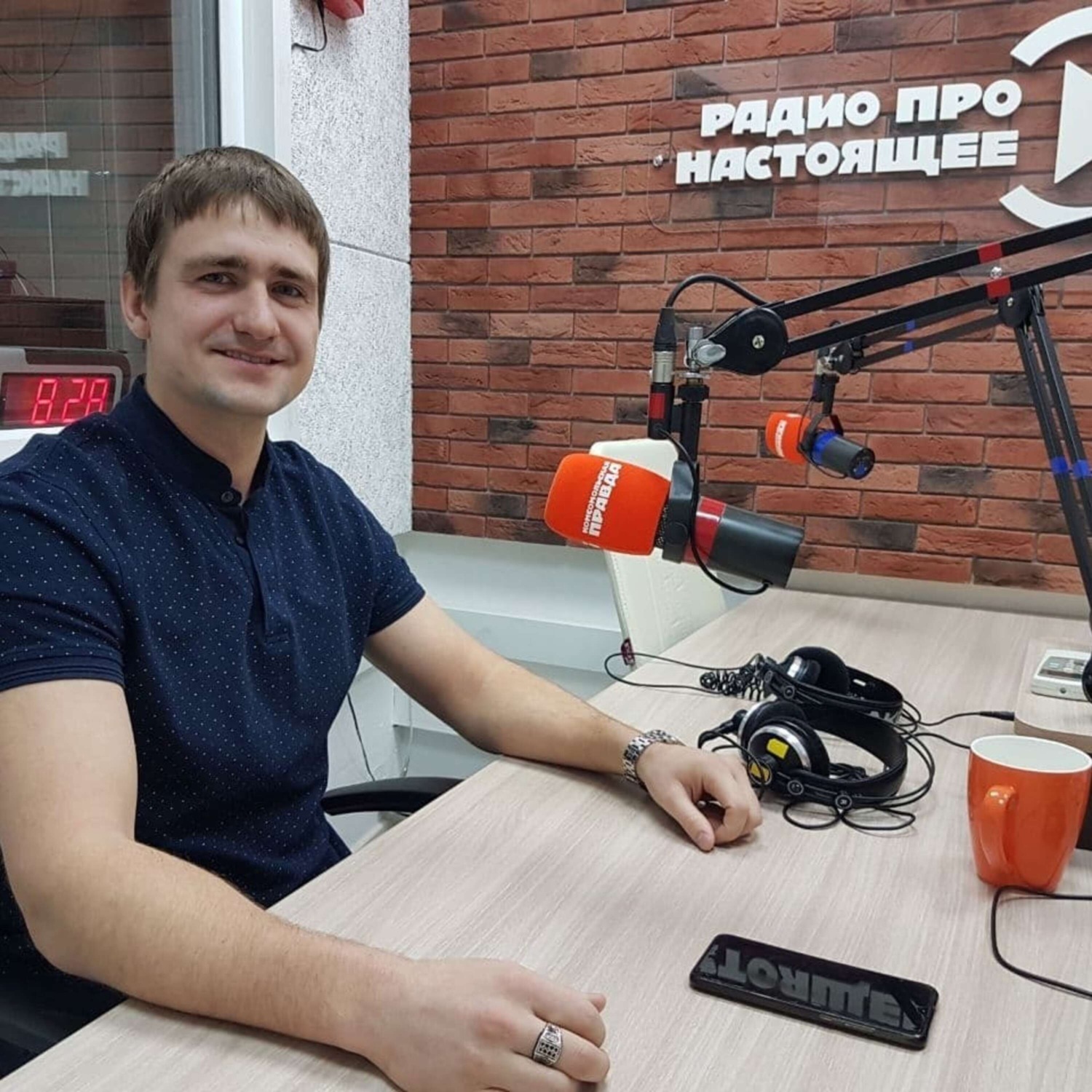 Обложка книги «Тимур Казновский, стоматологическая клиника "Скиф": "Исправить прикус можно в любом возрасте. Все дело только в трудоемкости процесса"»