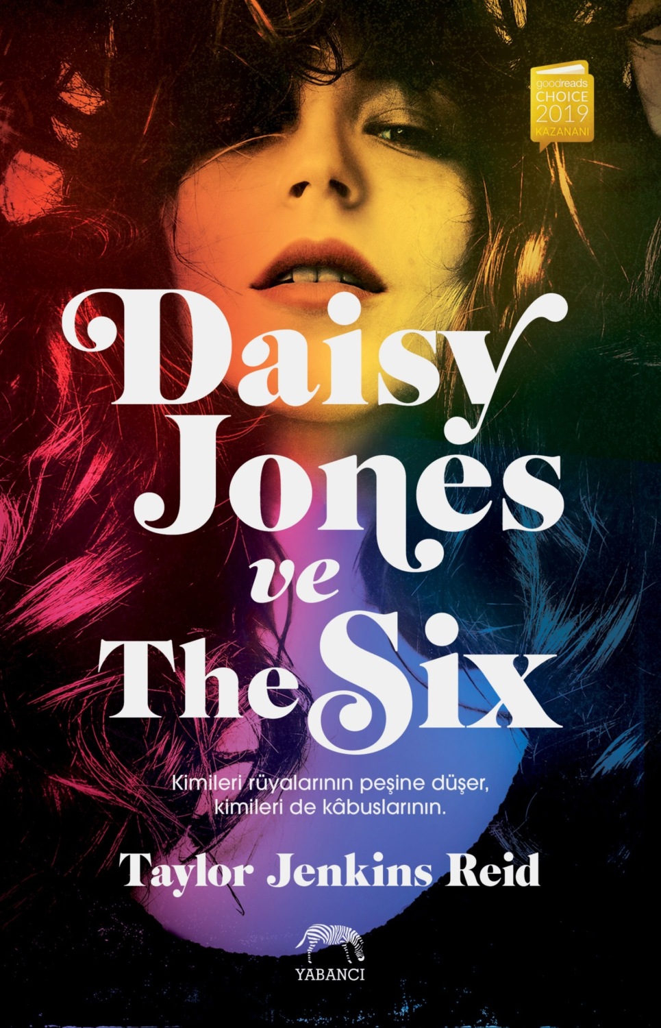Обложка книги «Daisy jones ve the six»