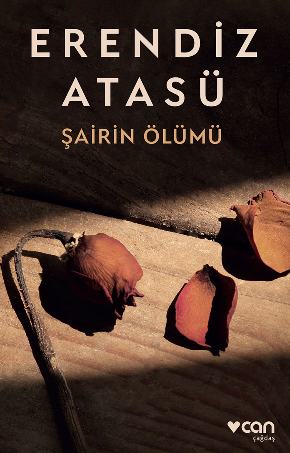 Обложка книги «Şairin Ölümü»