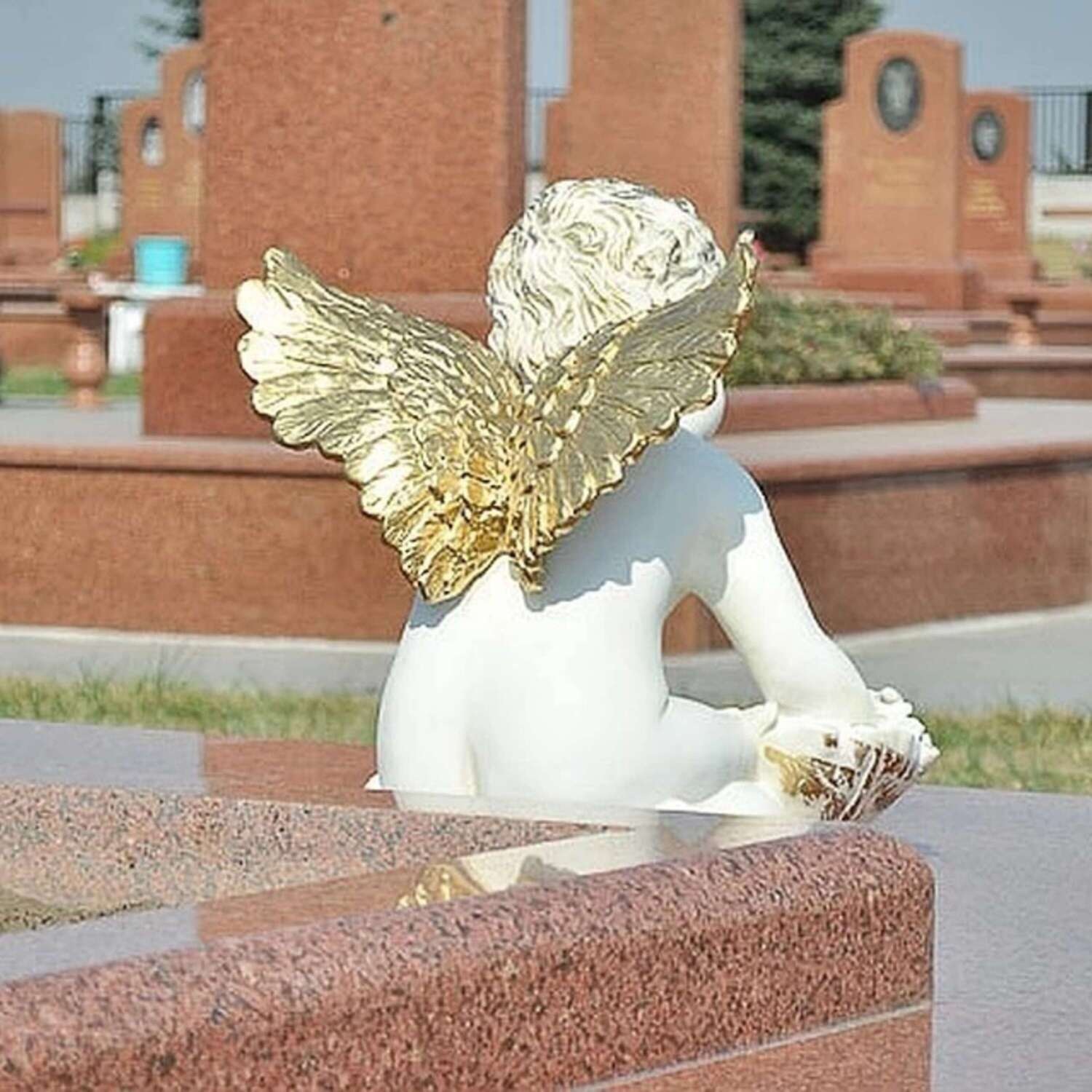 Обложка книги ««По школе действительно стреляли из танка». Спецпроект «Трагедия Беслана глазами журналистов»»