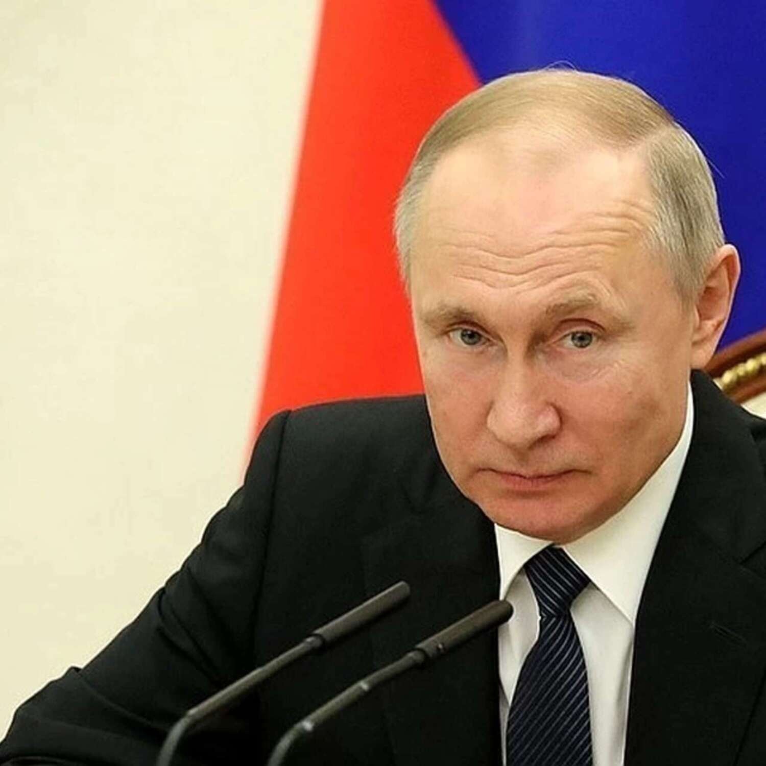Обложка книги «Обращение Владимира Путина к россиянам 25 марта 2020 года из-за коронавируса»