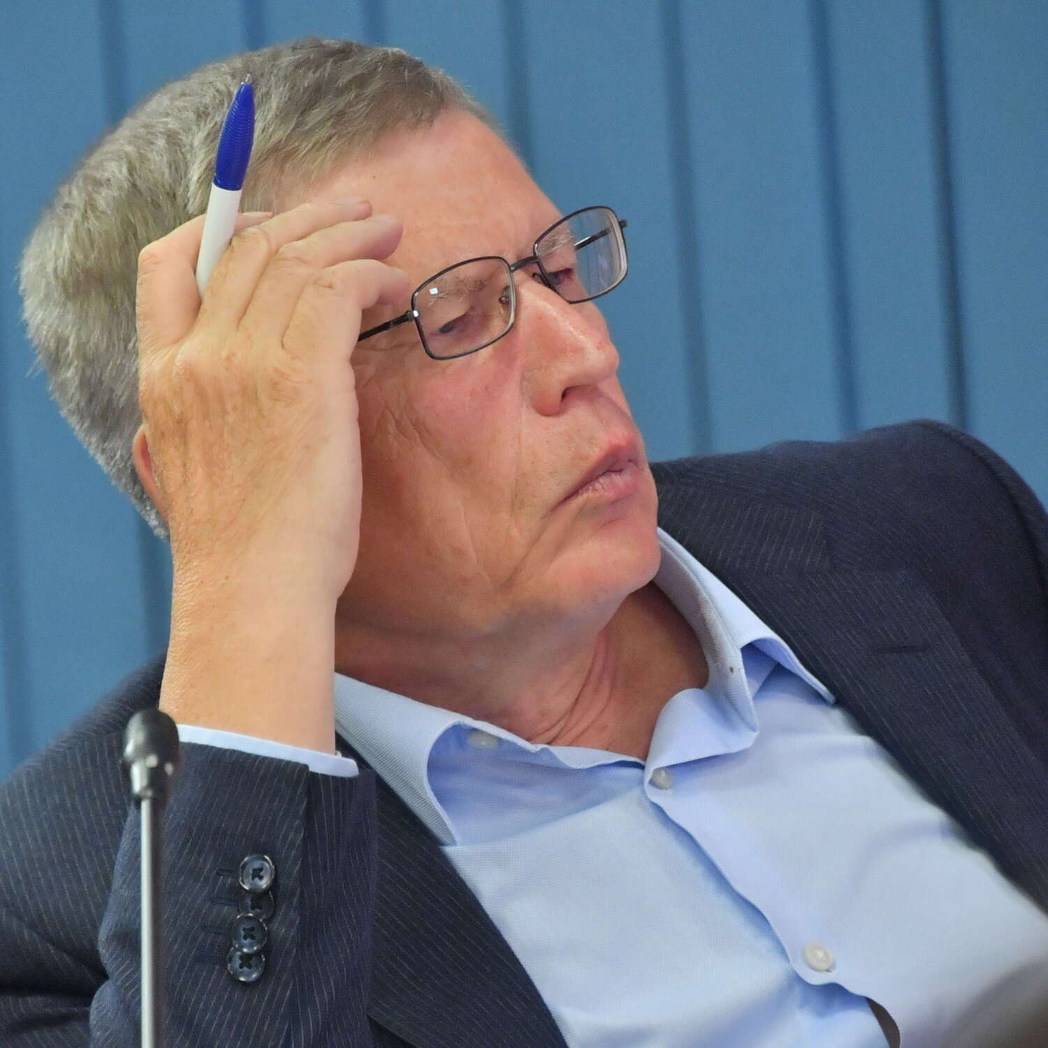 Обложка книги ««Это произвол»: Владимир Сунгоркин прокомментировал происходящее с «Комсомольской правдой» в Белоруссии»