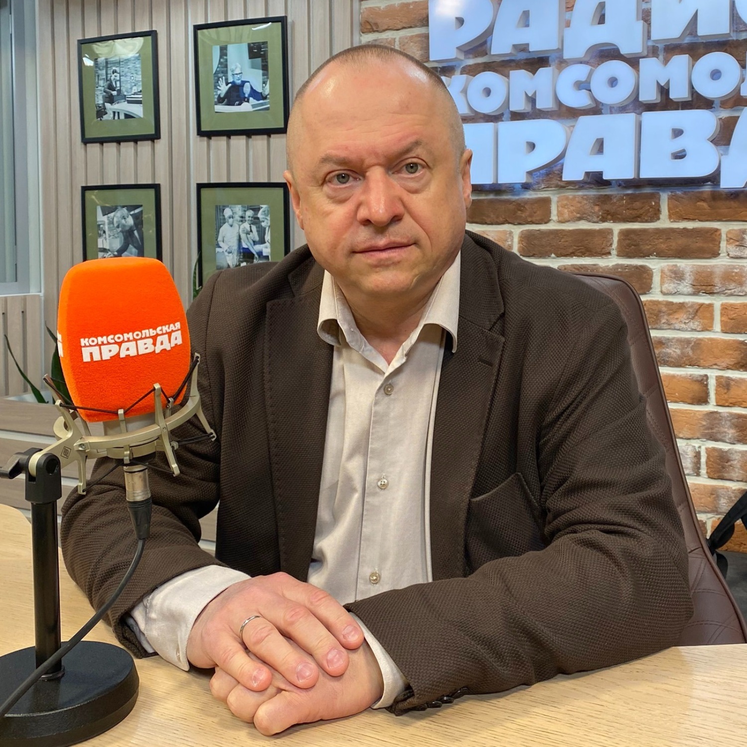 Обложка книги «6 шагов борьбы с бедностью от Центробанка»