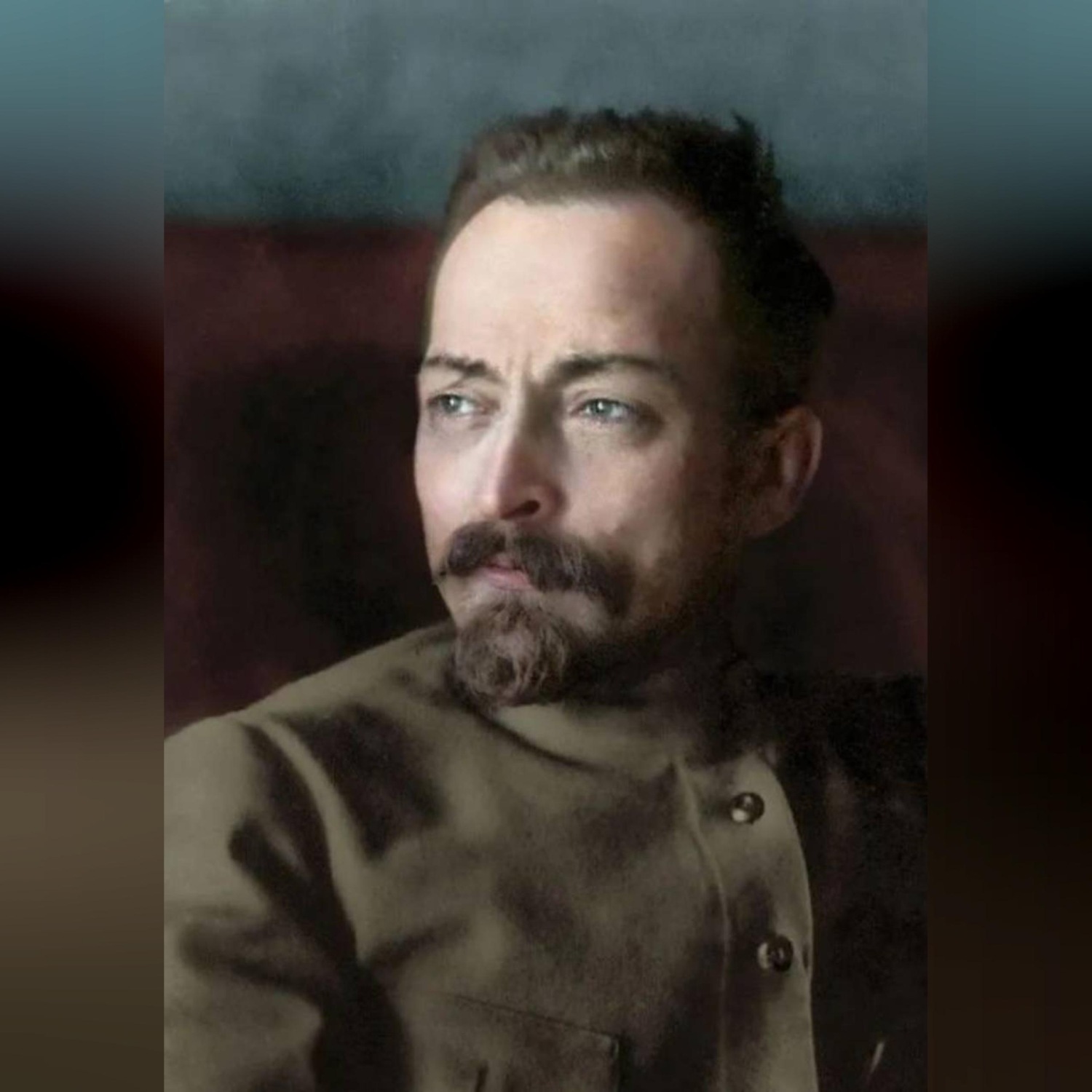 Обложка книги «Дзержинский: путь революционера»